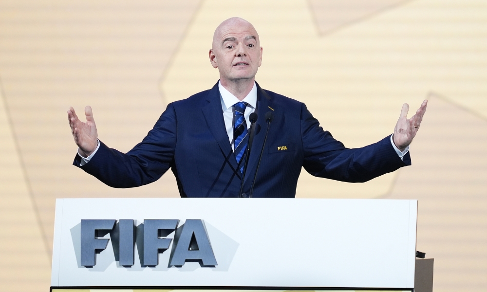 偶像勒布朗, 路支持的球