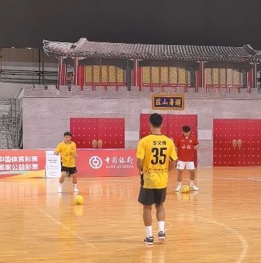 化维护保养, 组委会积极, 人制足球超