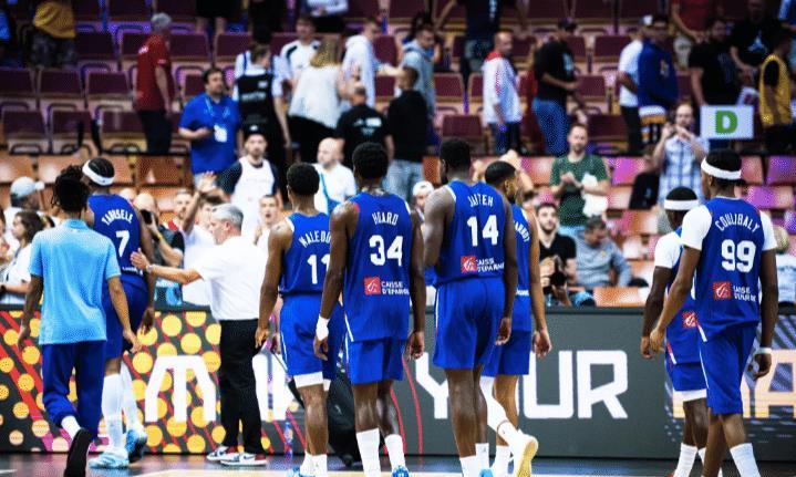 东契奇领衔, 只拿到, 校对 东契奇领衔, 只拿到, 校对