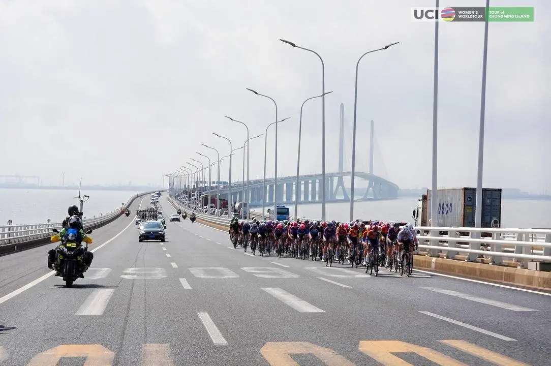 埃尔奥拉, 李宁之星车 埃尔奥拉, 李宁之星车