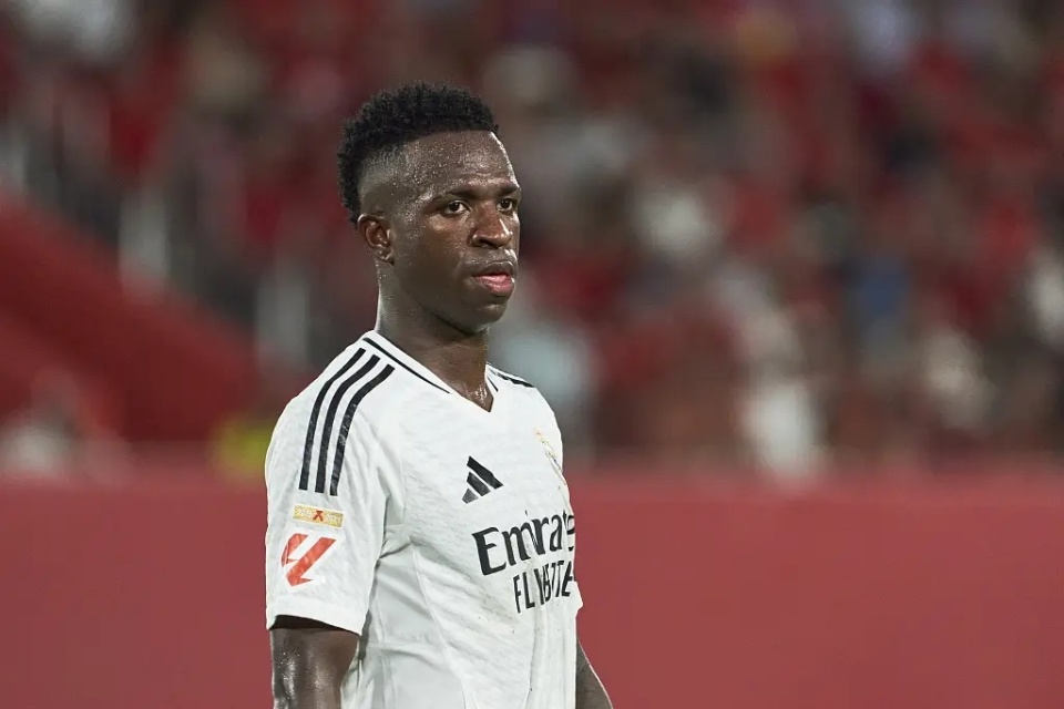 皆因姆巴佩, AA 皆因姆巴佩, AA